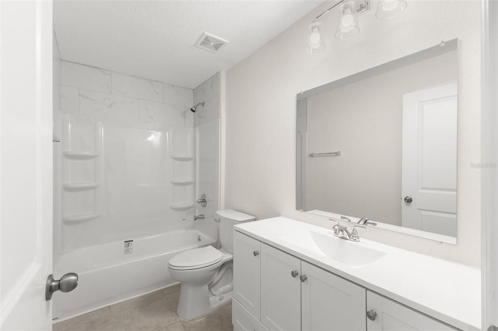 For Sale: $374,900 (4 beds, 2 baths, 1935 Square Feet)