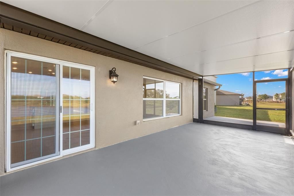 For Sale: $374,900 (4 beds, 2 baths, 1935 Square Feet)