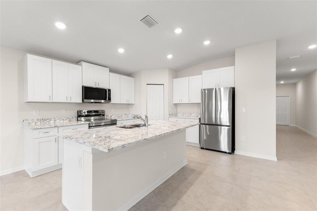 For Sale: $374,900 (4 beds, 2 baths, 1935 Square Feet)