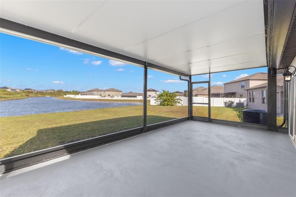 For Sale: $374,900 (4 beds, 2 baths, 1935 Square Feet)