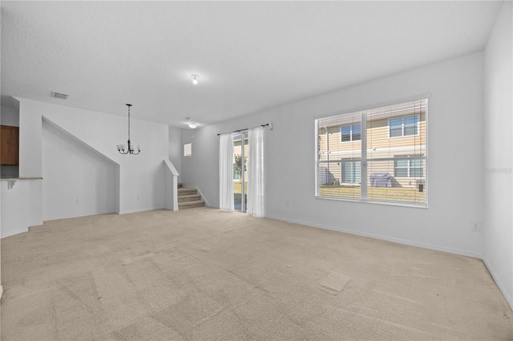 For Rent: $1,900 (3 beds, 2 baths, 1832 Square Feet)