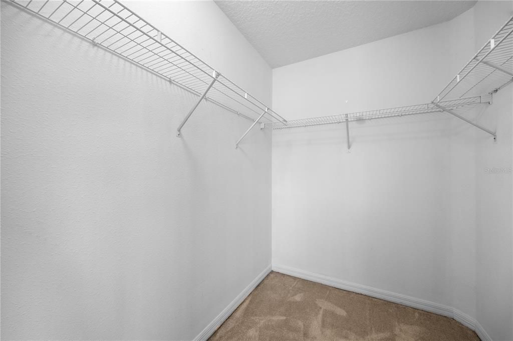 For Rent: $1,900 (3 beds, 2 baths, 1832 Square Feet)