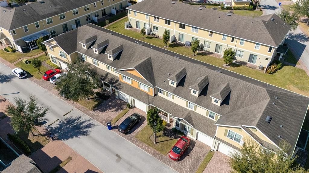 For Rent: $1,900 (3 beds, 2 baths, 1832 Square Feet)