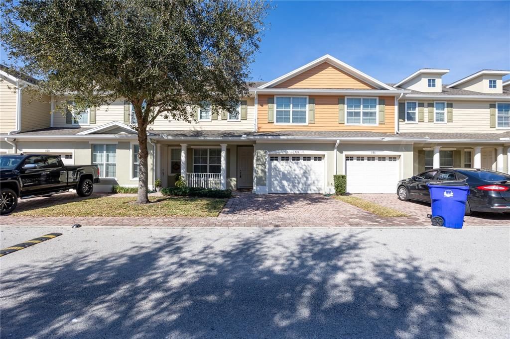 For Rent: $1,900 (3 beds, 2 baths, 1832 Square Feet)