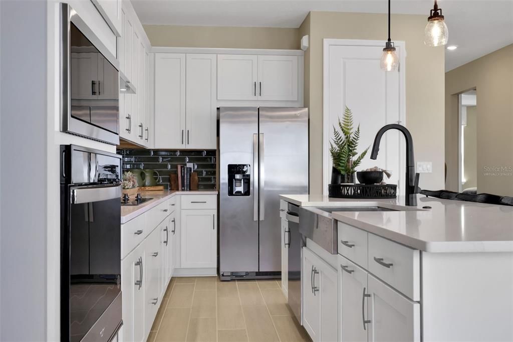 Active With Contract: $714,845 (4 beds, 3 baths, 3144 Square Feet)