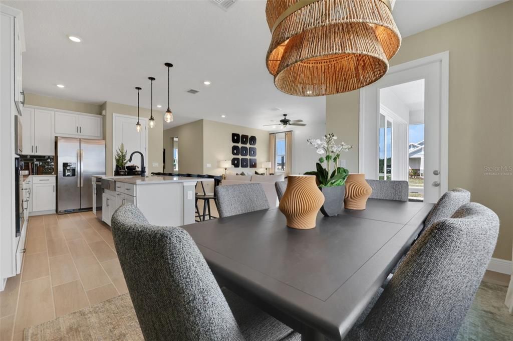 Active With Contract: $714,845 (4 beds, 3 baths, 3144 Square Feet)