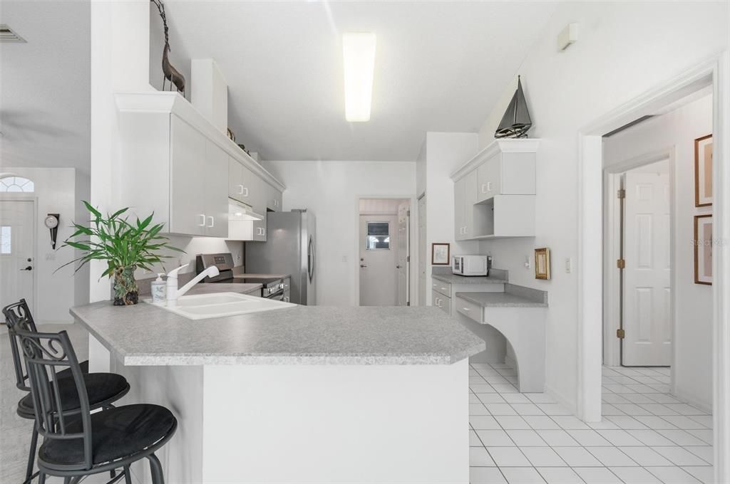 Active With Contract: $250,000 (3 beds, 2 baths, 1553 Square Feet)