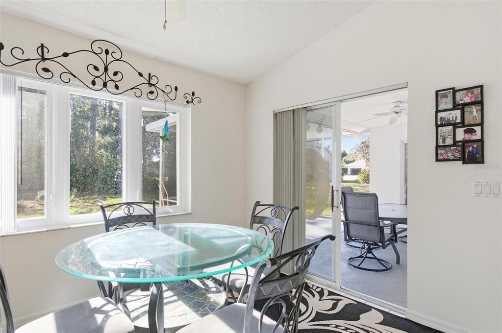 Active With Contract: $250,000 (3 beds, 2 baths, 1553 Square Feet)