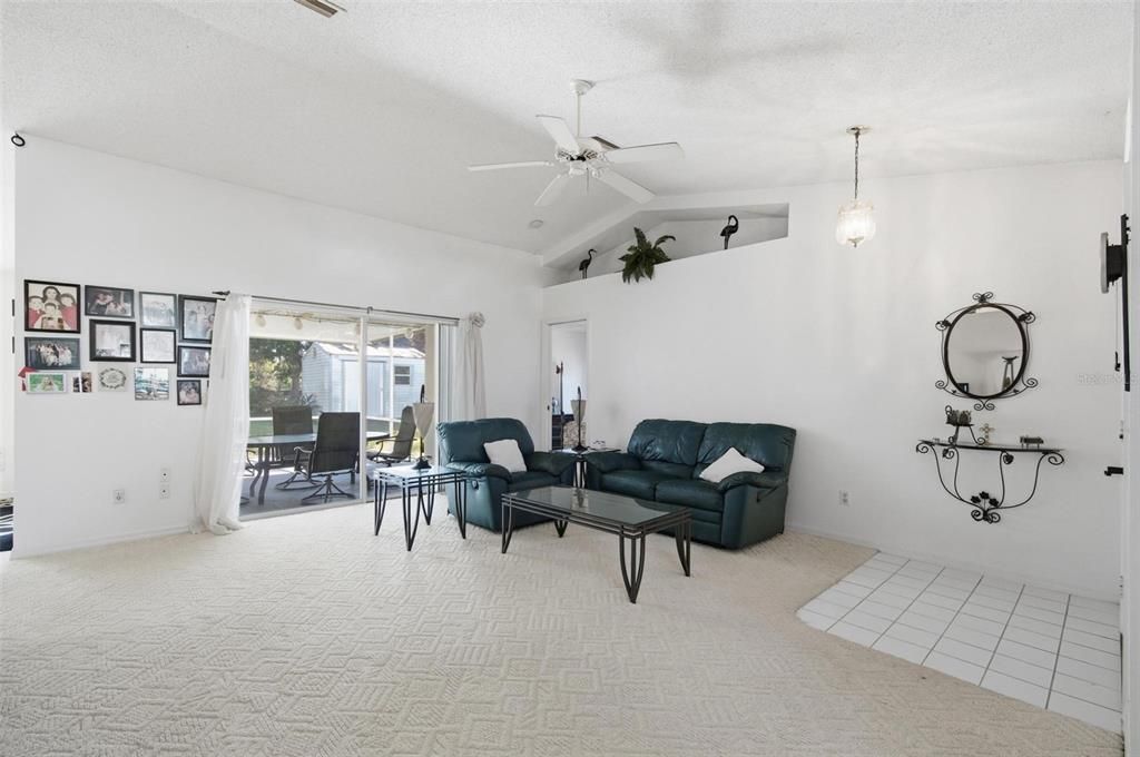 Active With Contract: $250,000 (3 beds, 2 baths, 1553 Square Feet)