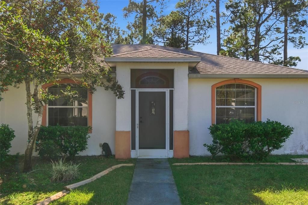 Active With Contract: $250,000 (3 beds, 2 baths, 1553 Square Feet)