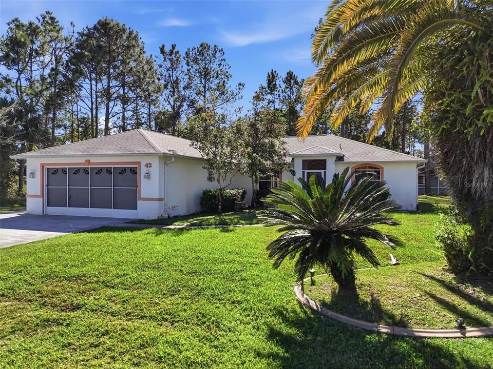 Active With Contract: $250,000 (3 beds, 2 baths, 1553 Square Feet)