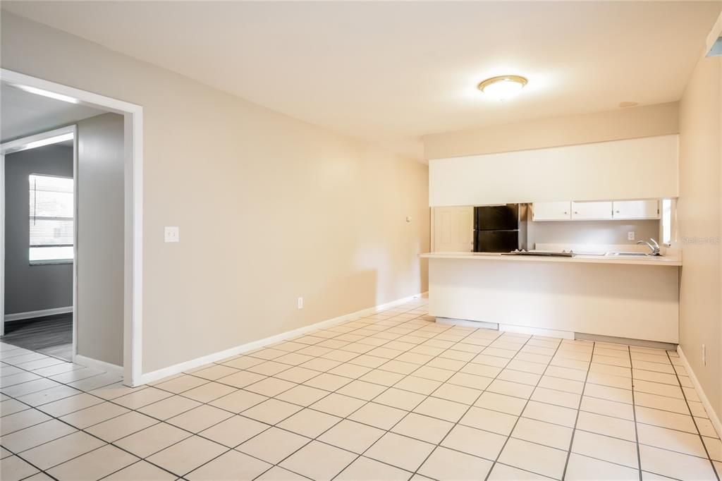 For Rent: $2,880 (4 beds, 2 baths, 1550 Square Feet)