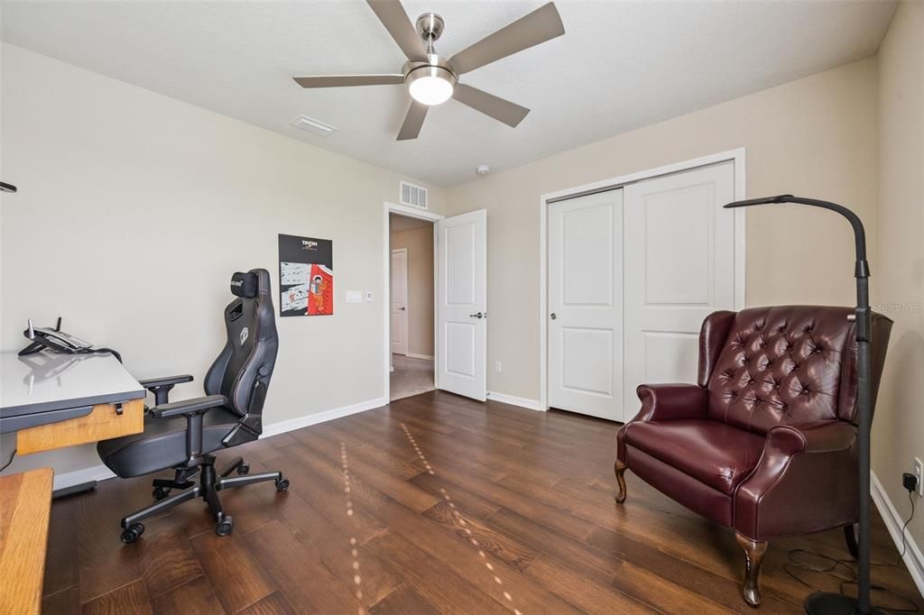 For Sale: $597,000 (5 beds, 3 baths, 2590 Square Feet)