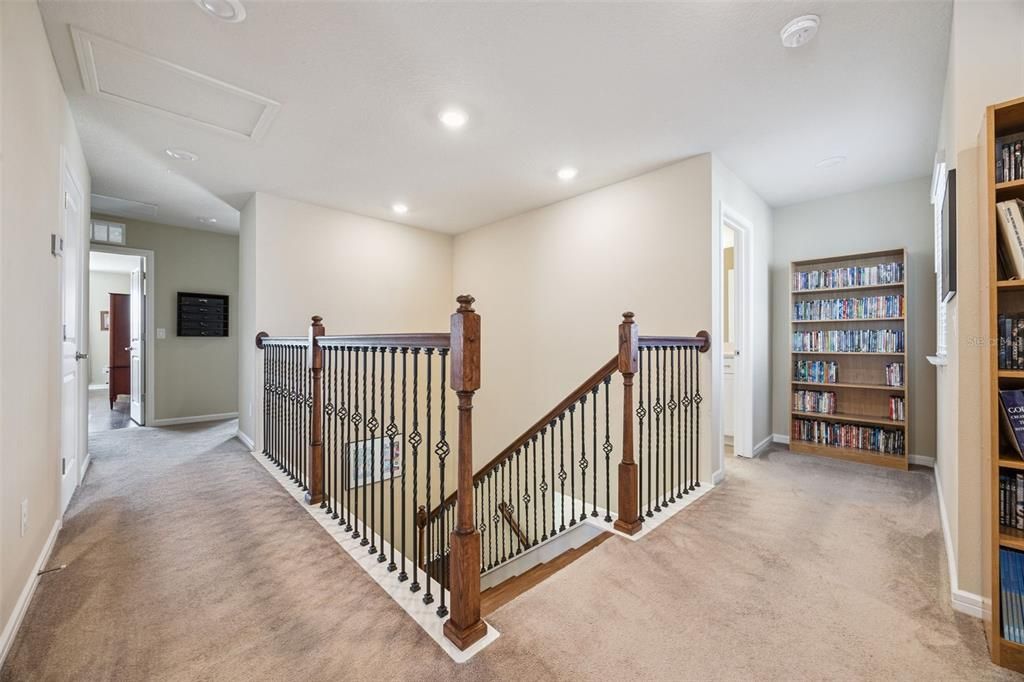 For Sale: $597,000 (5 beds, 3 baths, 2590 Square Feet)