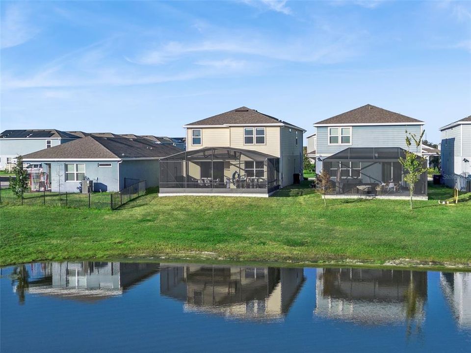 For Sale: $597,000 (5 beds, 3 baths, 2590 Square Feet)