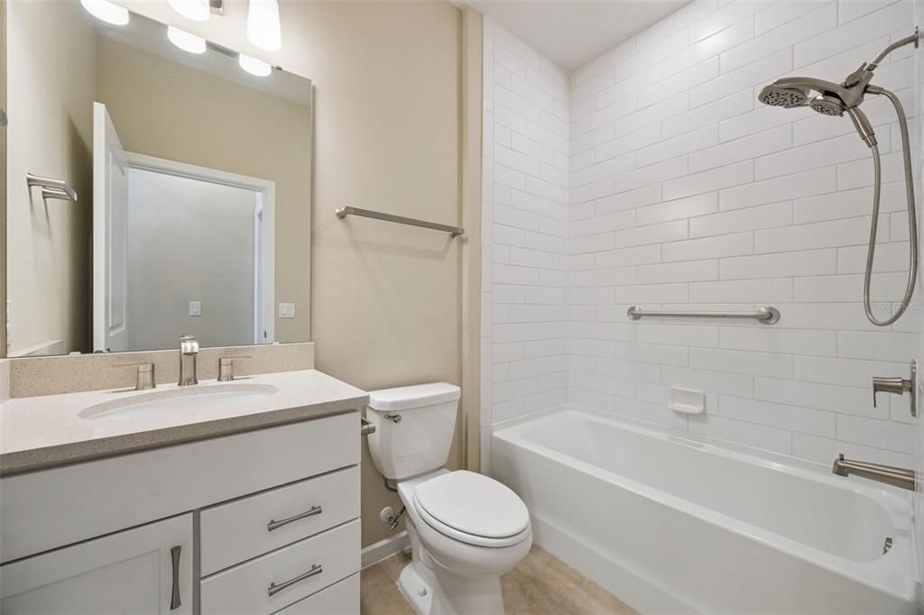 For Sale: $597,000 (5 beds, 3 baths, 2590 Square Feet)