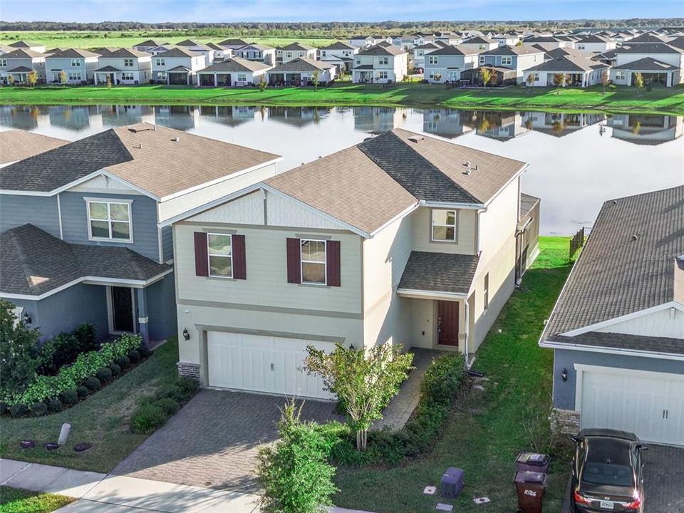 For Sale: $597,000 (5 beds, 3 baths, 2590 Square Feet)