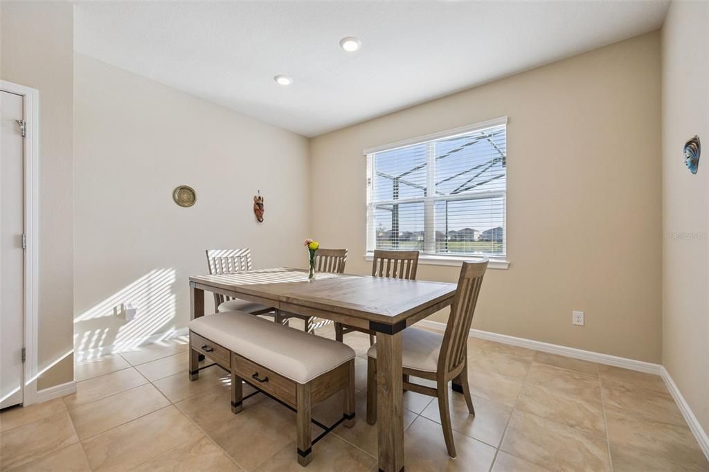 For Sale: $597,000 (5 beds, 3 baths, 2590 Square Feet)