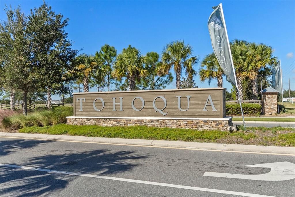 For Sale: $597,000 (5 beds, 3 baths, 2590 Square Feet)