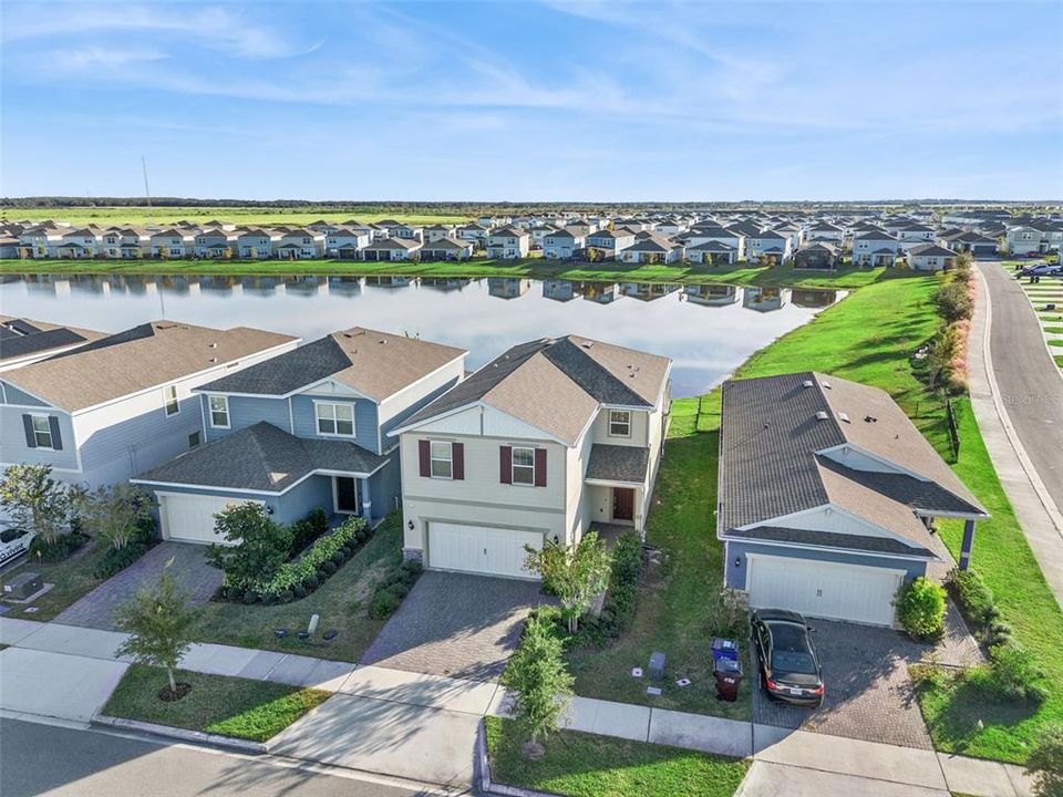 For Sale: $597,000 (5 beds, 3 baths, 2590 Square Feet)