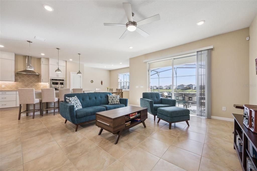 For Sale: $597,000 (5 beds, 3 baths, 2590 Square Feet)