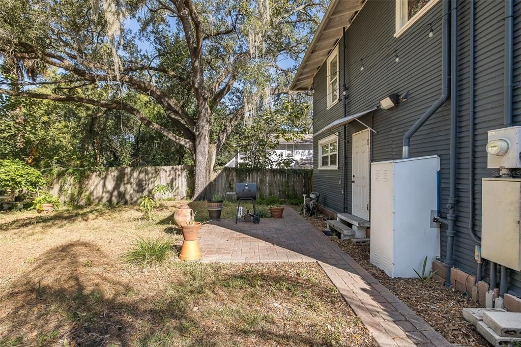 На продажу: $329,000 (3 спален, 2 ванн, 1462 Квадратных фут)