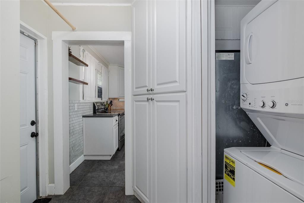 На продажу: $329,000 (3 спален, 2 ванн, 1462 Квадратных фут)