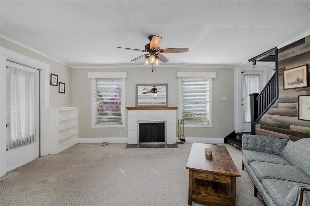 На продажу: $329,000 (3 спален, 2 ванн, 1462 Квадратных фут)