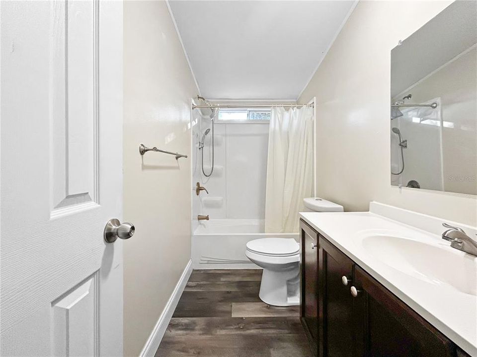 For Sale: $385,000 (3 beds, 2 baths, 1512 Square Feet)