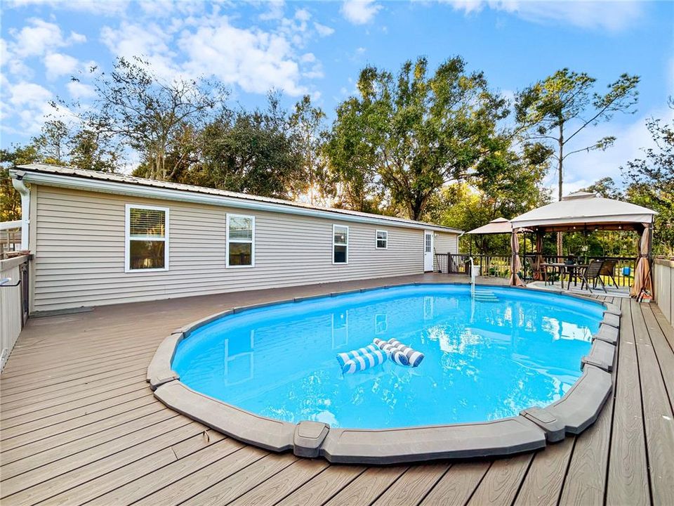 For Sale: $385,000 (3 beds, 2 baths, 1512 Square Feet)