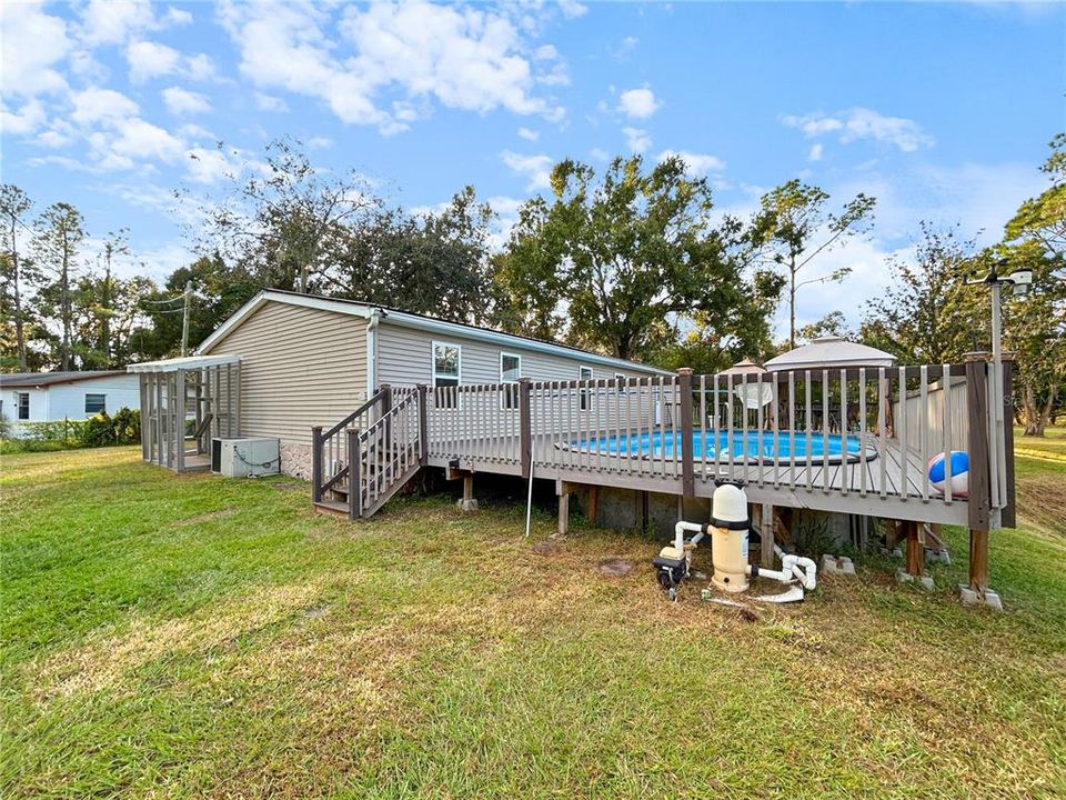 For Sale: $385,000 (3 beds, 2 baths, 1512 Square Feet)