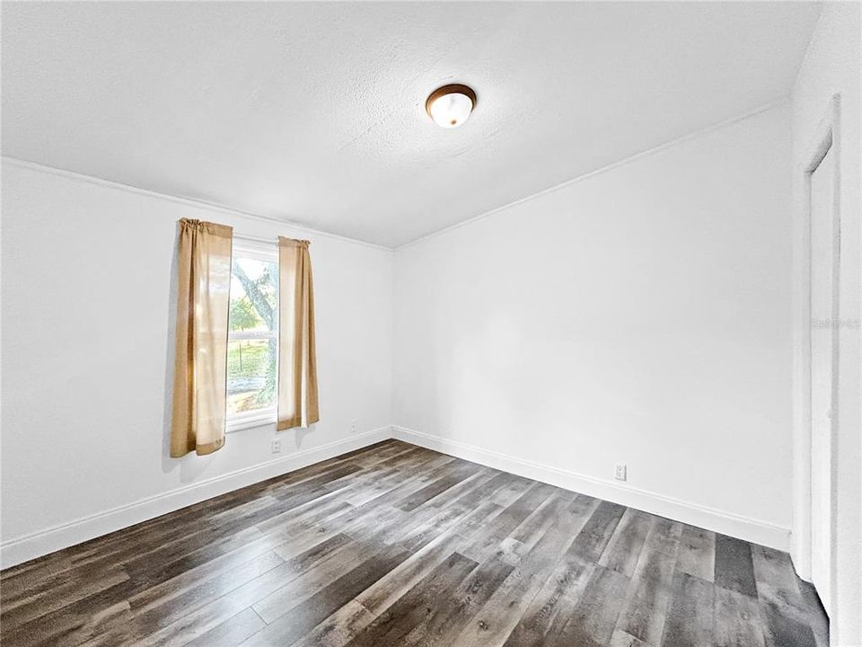 For Sale: $385,000 (3 beds, 2 baths, 1512 Square Feet)