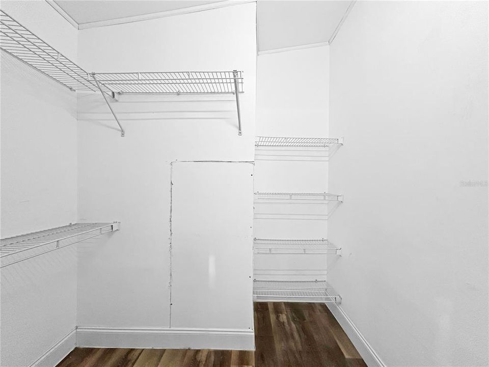 For Sale: $385,000 (3 beds, 2 baths, 1512 Square Feet)