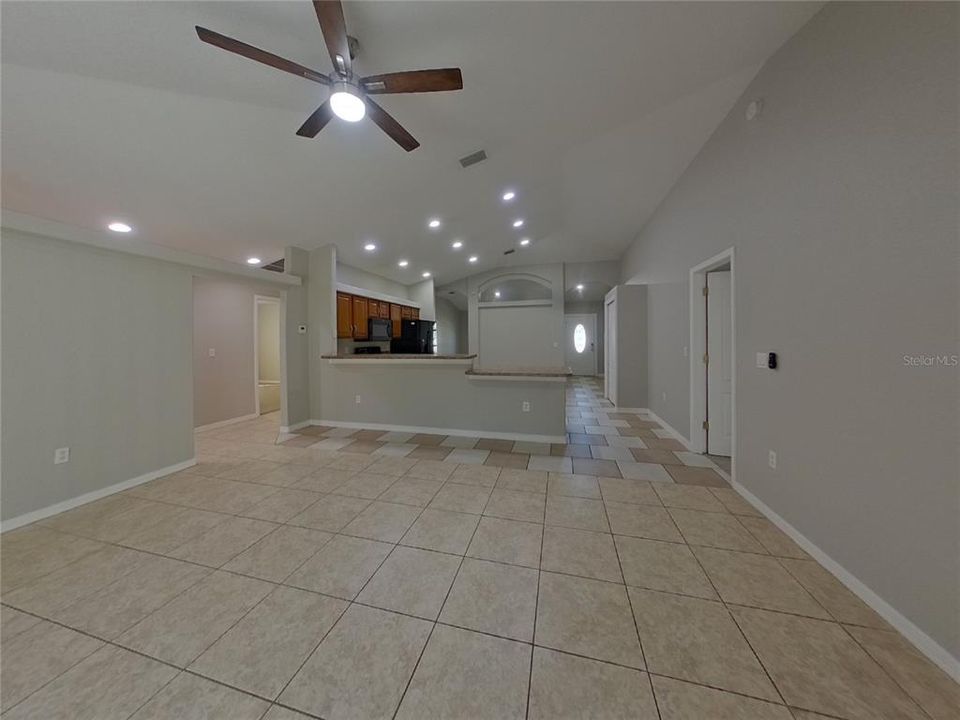 В аренду: $2,299 (4 спален, 2 ванн, 2256 Квадратных фут)