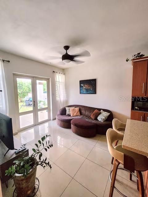 For Rent: $2,800 (4 beds, 3 baths, 3200 Square Feet)