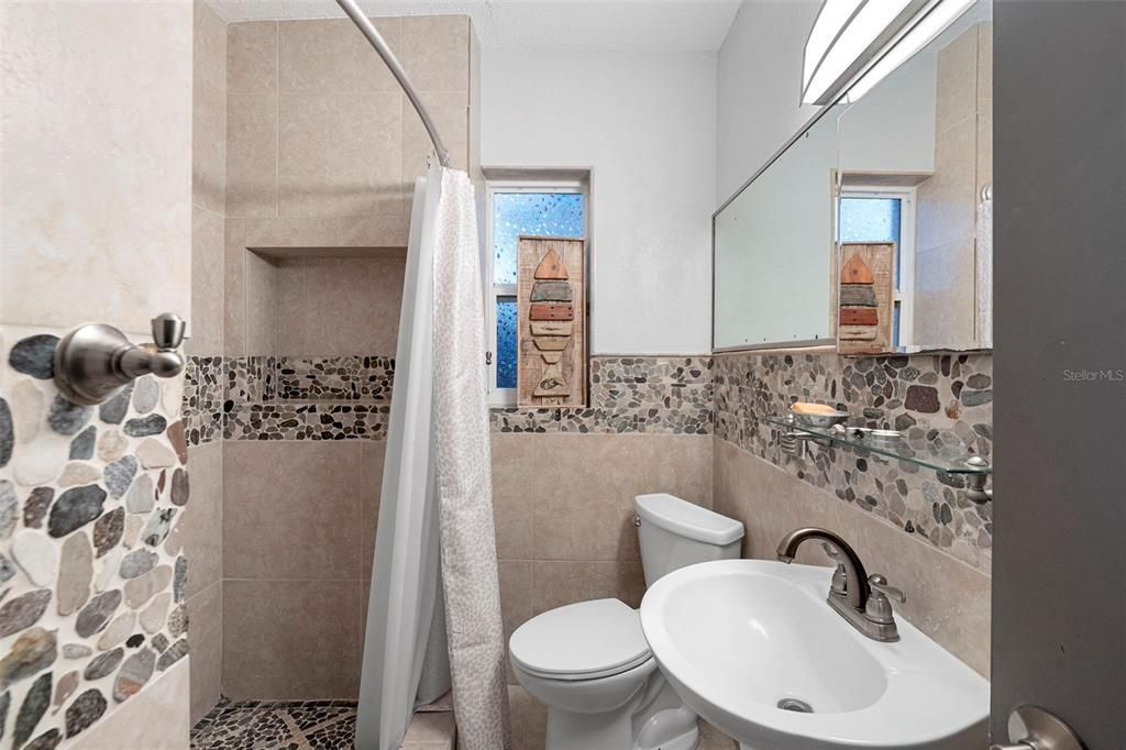 На продажу: $619,000 (3 спален, 2 ванн, 1426 Квадратных фут)