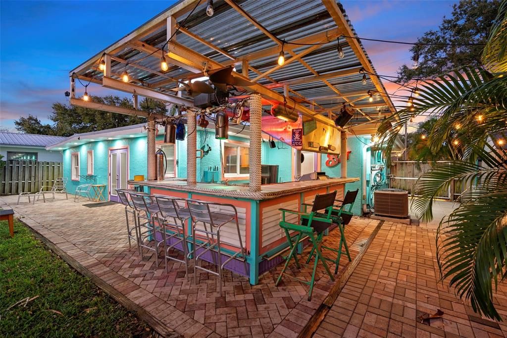 На продажу: $619,000 (3 спален, 2 ванн, 1426 Квадратных фут)