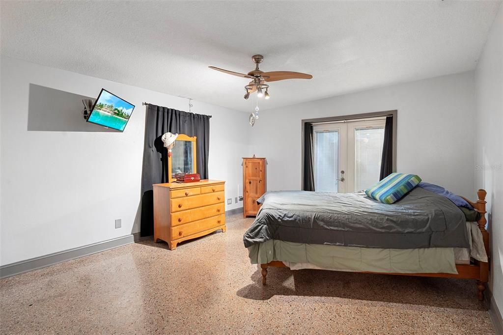 На продажу: $619,000 (3 спален, 2 ванн, 1426 Квадратных фут)