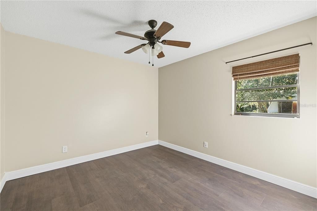 待售: $299,999 (3 贝兹, 2 浴室, 1624 平方英尺)