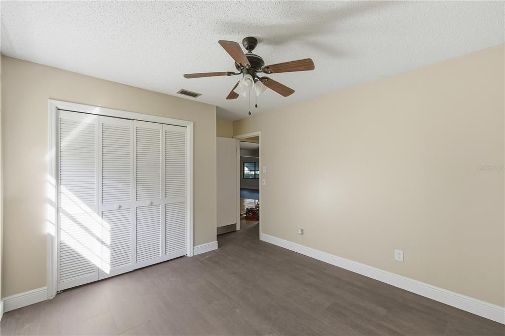 待售: $299,999 (3 贝兹, 2 浴室, 1624 平方英尺)