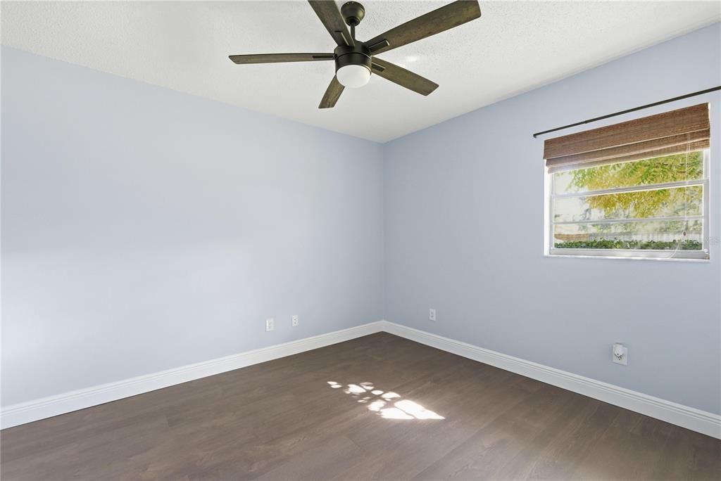 待售: $299,999 (3 贝兹, 2 浴室, 1624 平方英尺)