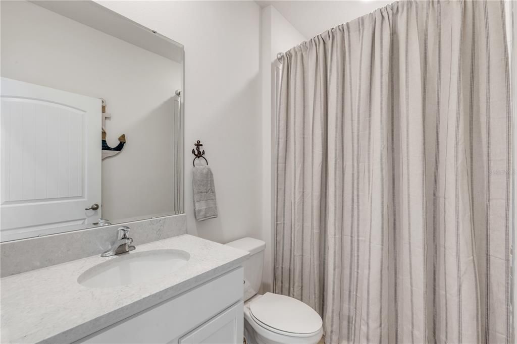 На продажу: $420,000 (4 спален, 2 ванн, 2059 Квадратных фут)