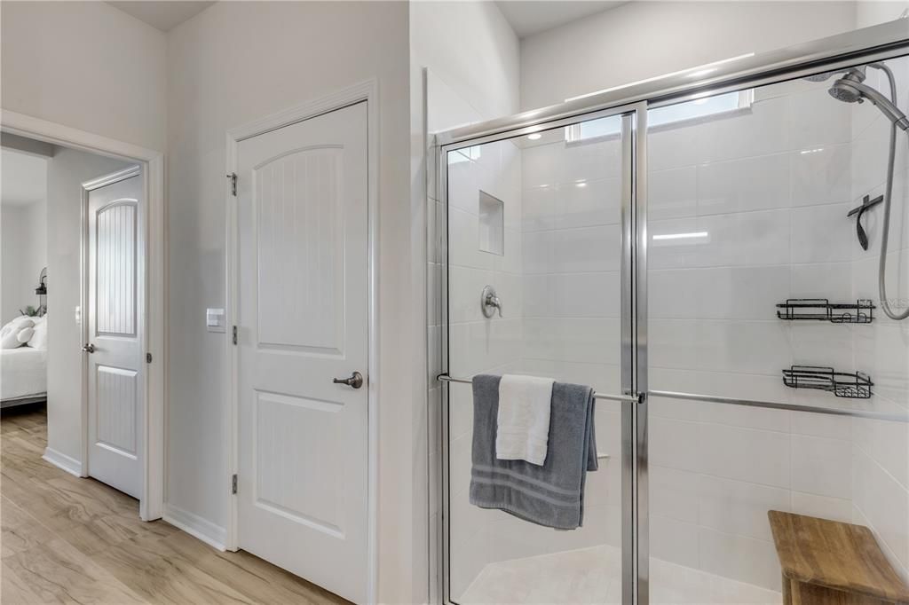 На продажу: $420,000 (4 спален, 2 ванн, 2059 Квадратных фут)