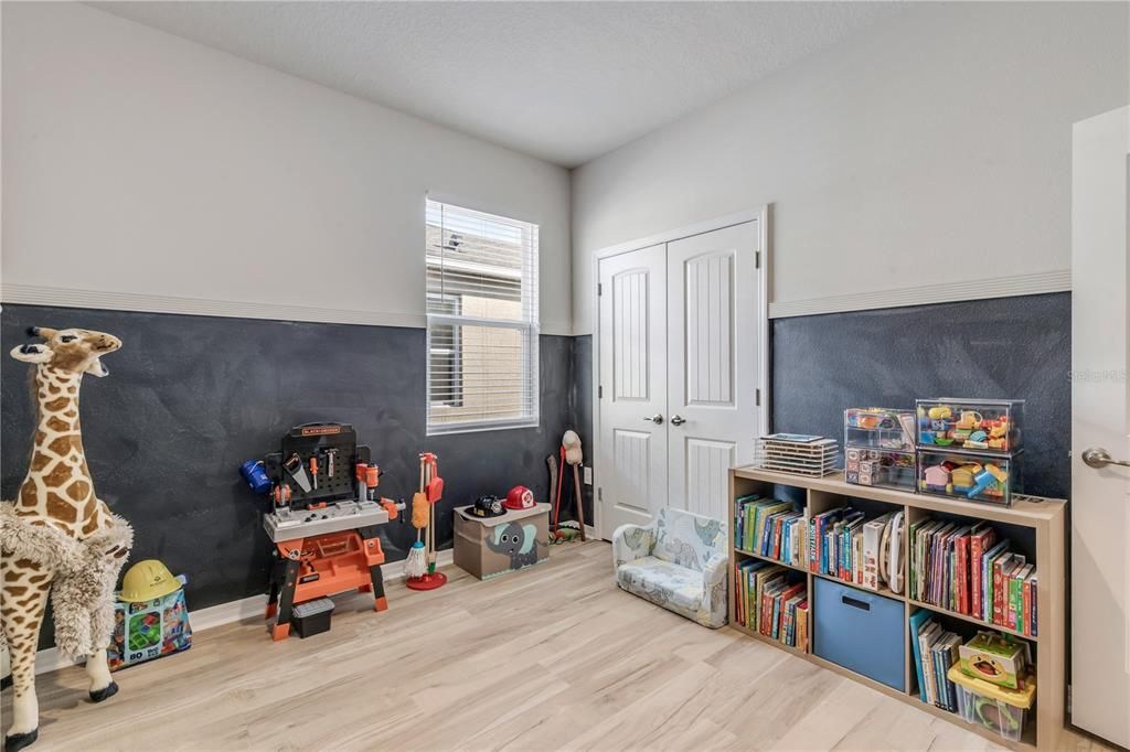 На продажу: $420,000 (4 спален, 2 ванн, 2059 Квадратных фут)