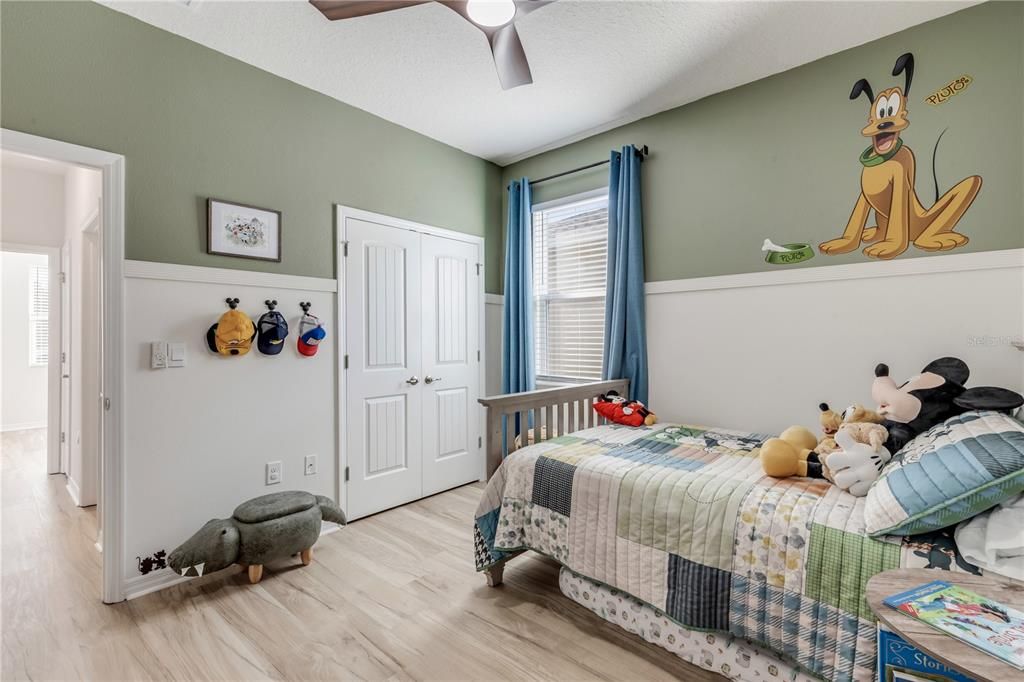 На продажу: $420,000 (4 спален, 2 ванн, 2059 Квадратных фут)