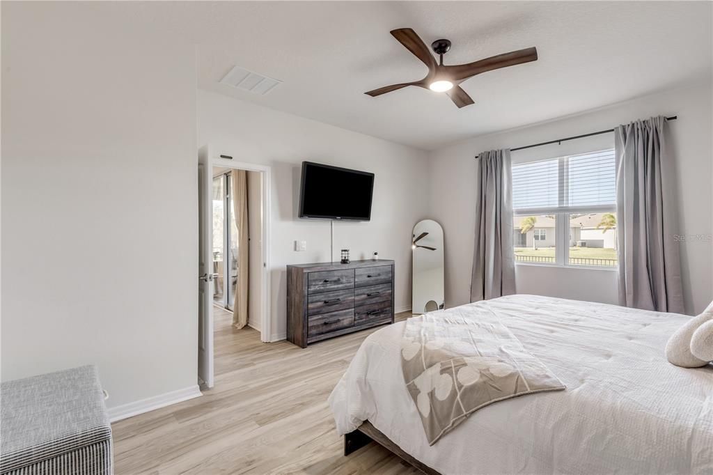 На продажу: $420,000 (4 спален, 2 ванн, 2059 Квадратных фут)