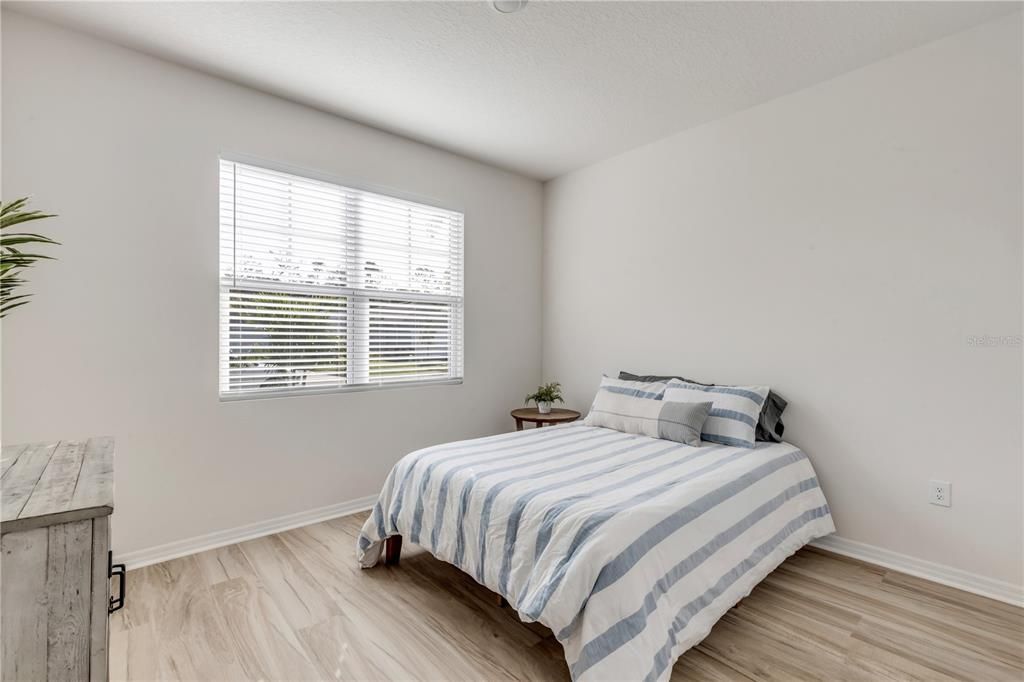 На продажу: $420,000 (4 спален, 2 ванн, 2059 Квадратных фут)