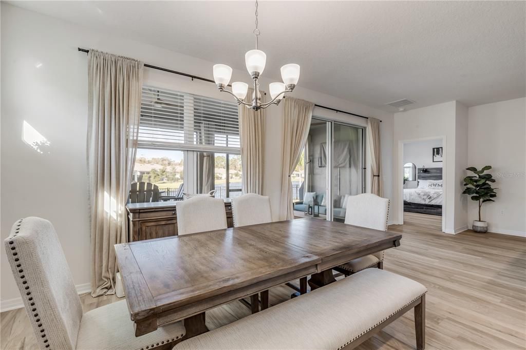 На продажу: $420,000 (4 спален, 2 ванн, 2059 Квадратных фут)