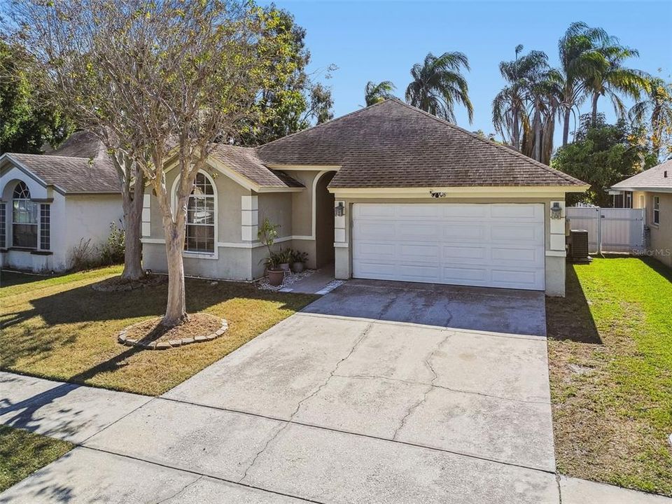 For Sale: $418,900 (3 beds, 2 baths, 1482 Square Feet)