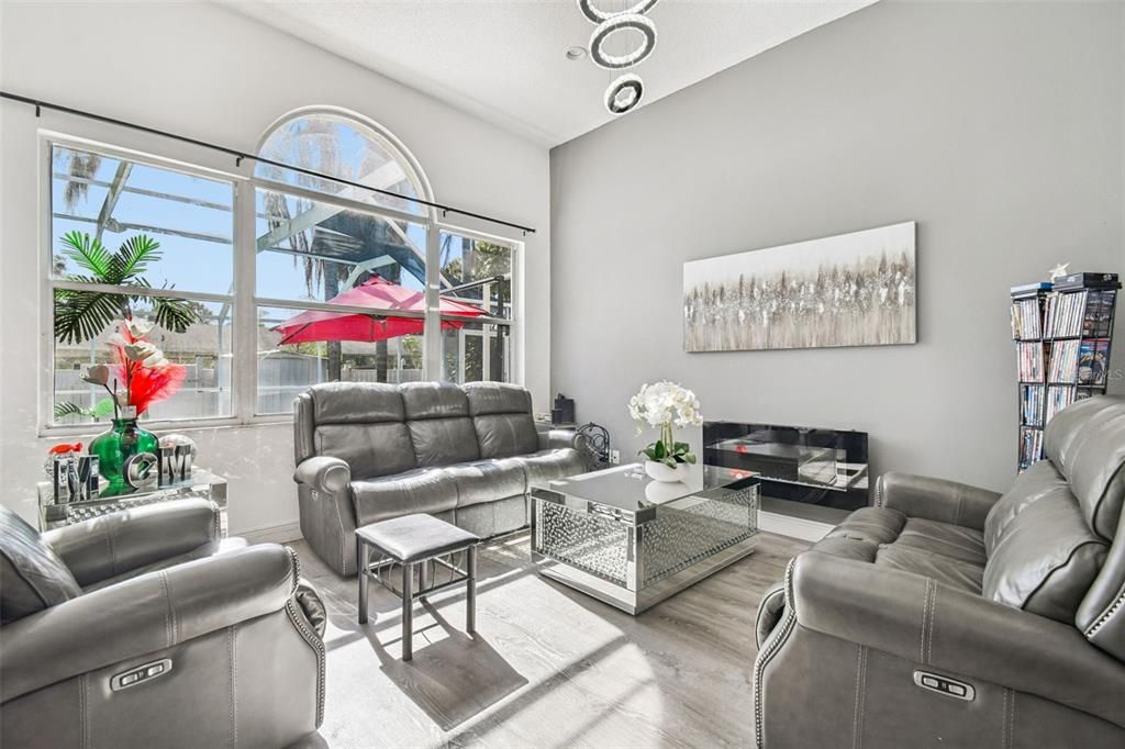 For Sale: $418,900 (3 beds, 2 baths, 1482 Square Feet)